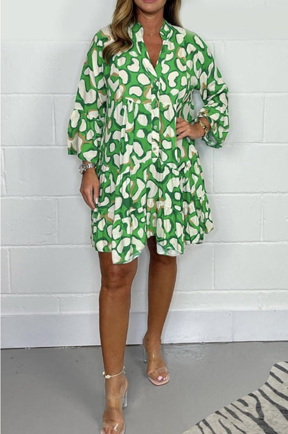 Nuevos vestidos estampados irregulares de talla grande de primavera y verano 