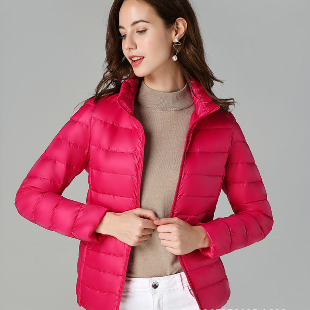 Myra™ | Chaqueta acolchada ultraligera con elegantes pliegues