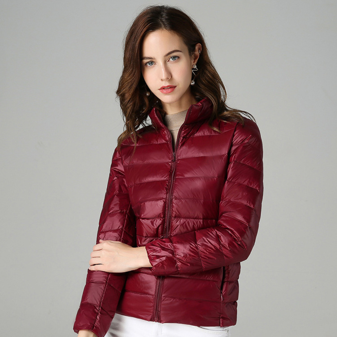 Myra™ | Chaqueta acolchada ultraligera con elegantes pliegues