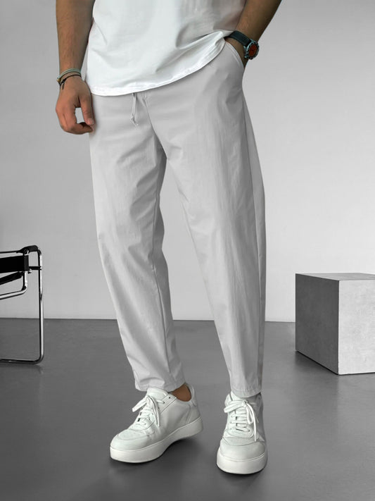 Pantalones Essential Tapered con cordón ajustable 