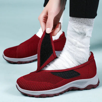 Zapatillas deportivas Aeris de ajuste ancho con velcro