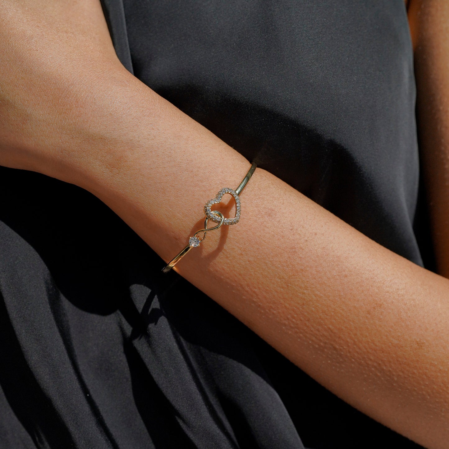 Pulsera Corazón Infinito "Conectados para siempre"