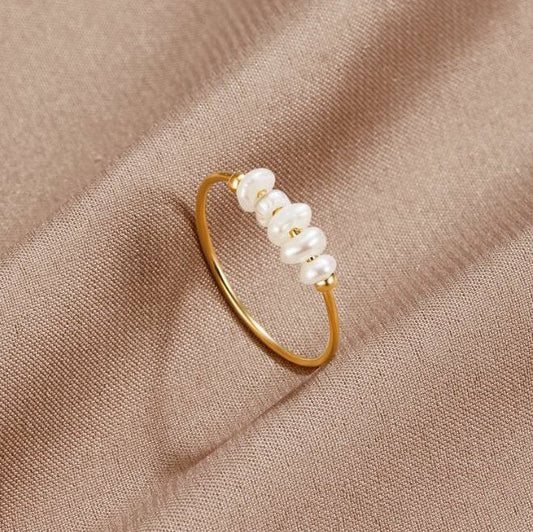Classic Silver Ring with Freshwater Pearl