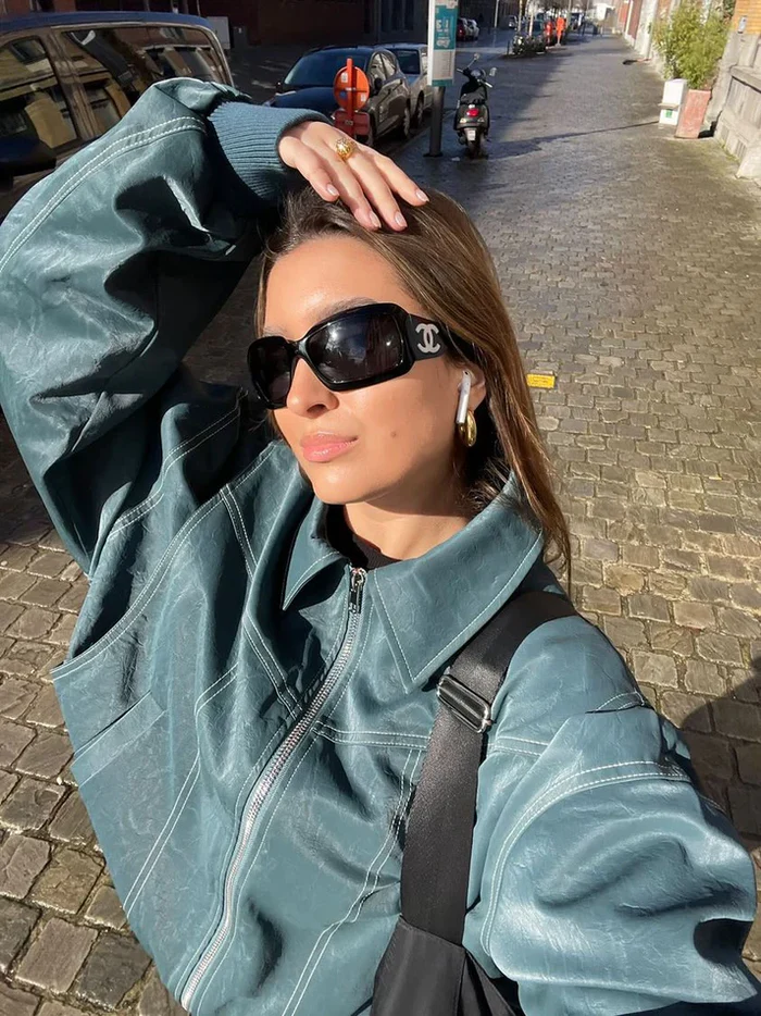 LARA | Chaqueta Oversize en Color de Contraste (Edición Limitada)