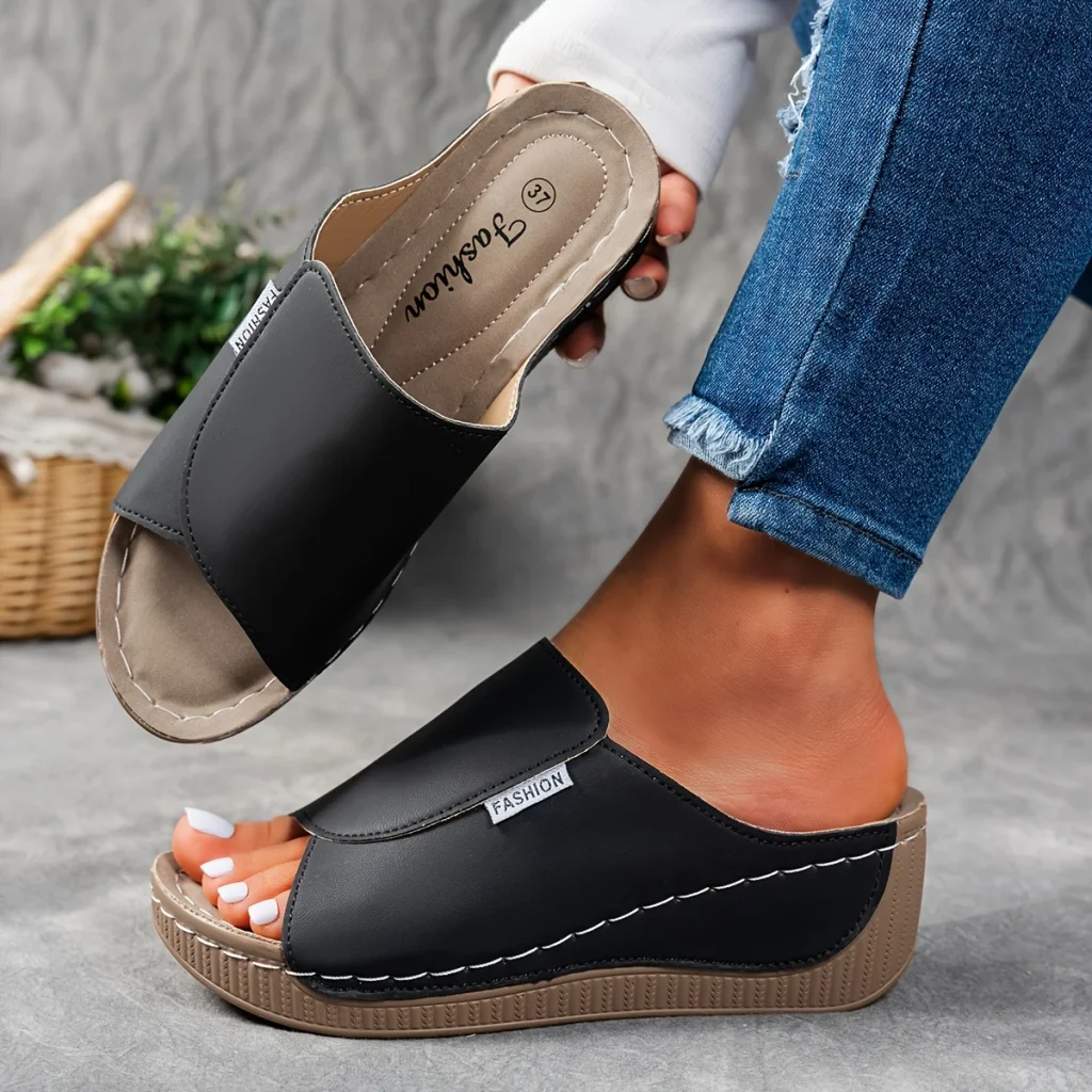 🔥Last promotion 50% off - Comfortable Women's Leather Slippers with Thick Sole and Arch Support