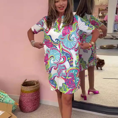 Vestido de mujer con estampado floral y escote en V