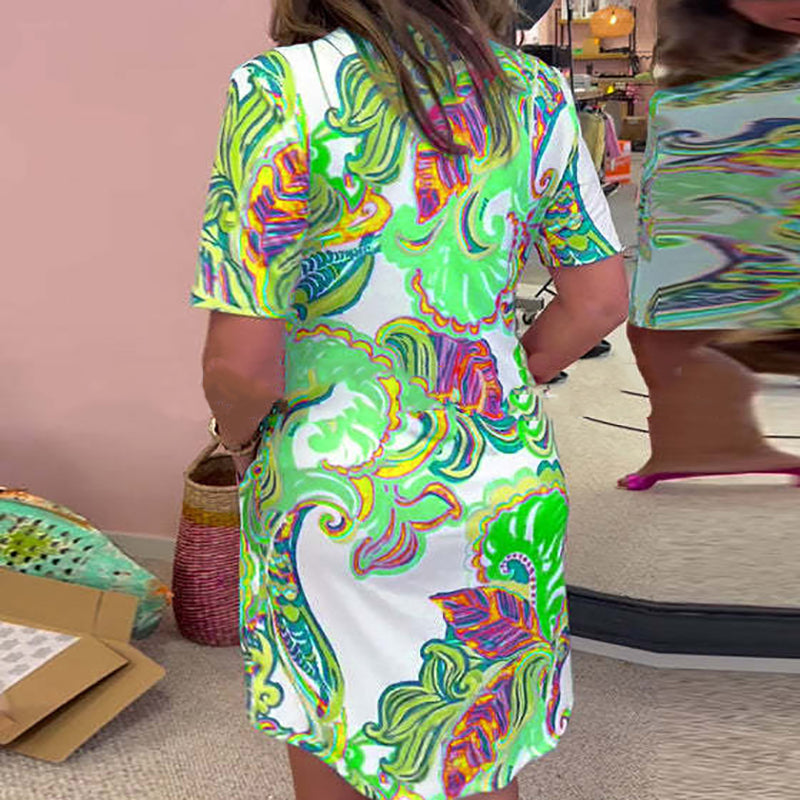 Vestido de mujer con estampado floral y escote en V