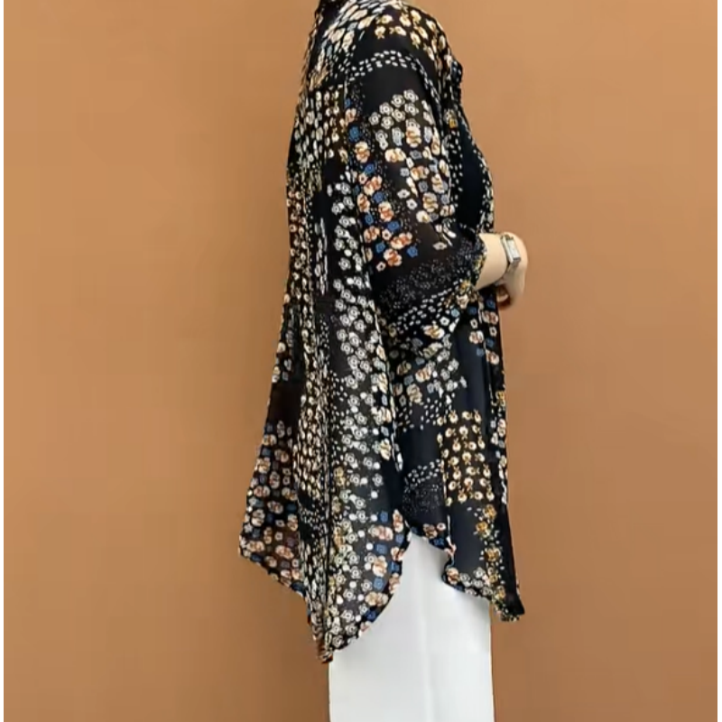 Camisa de longitud media para mujer de mediana edad