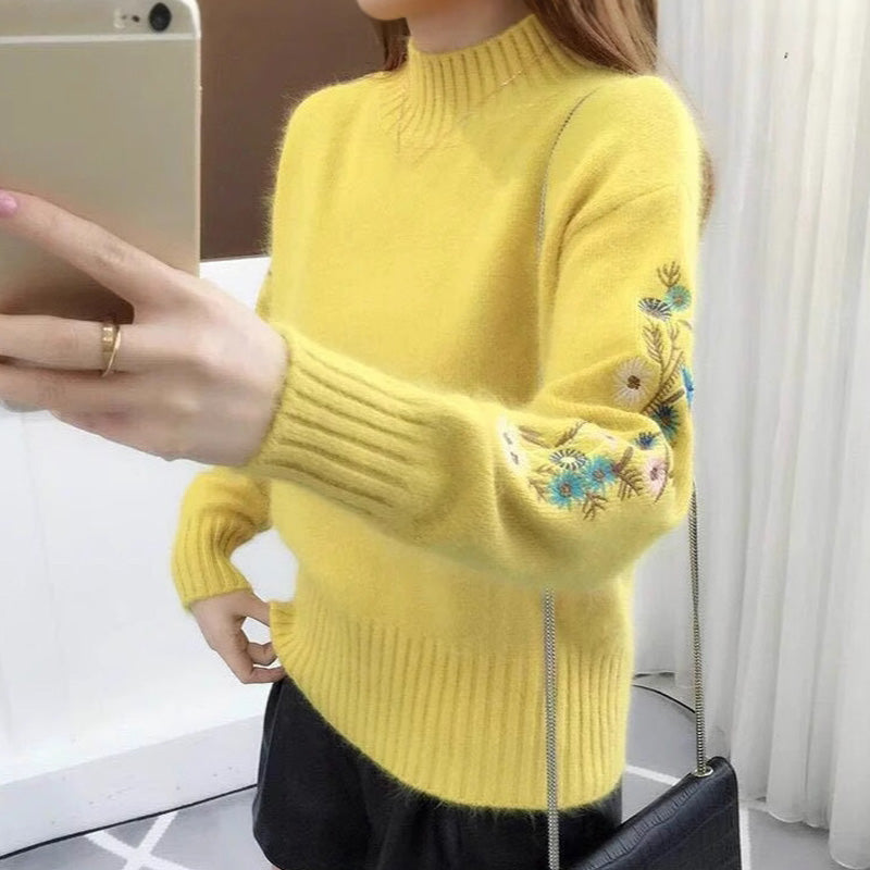 Cashmere Knitted Chunky Sweater with Floral Embroidery