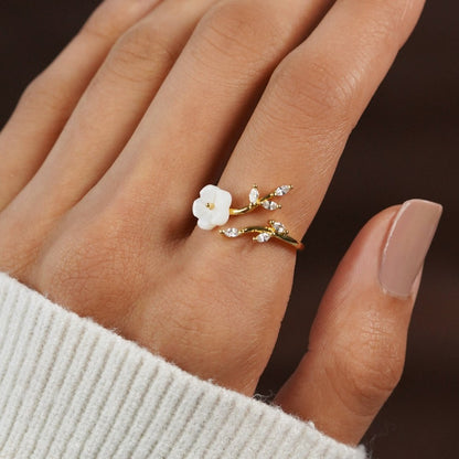 Ring with White Flowers