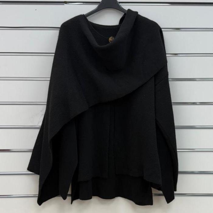 Elara | Knitted Cape with Integrated Scarf